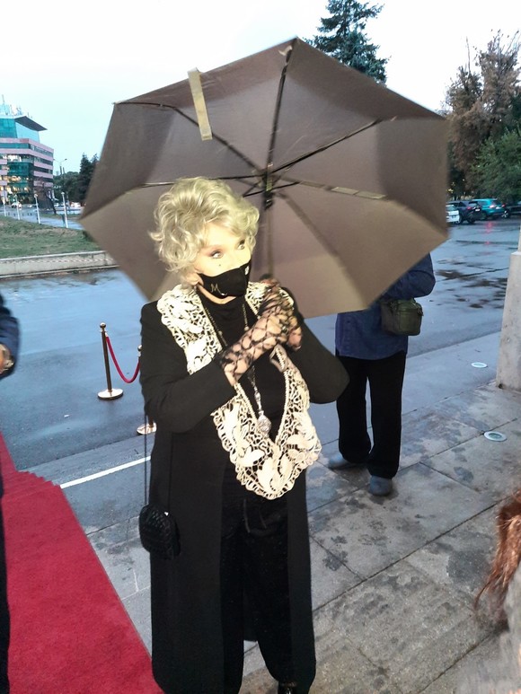Margareta Pâslaru, apariție senzațională la gala UCIN foto: Gheorghe Chelu