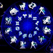 Horoscop de weekend 2-3 iulie. Tensiune și surprize pentru toate zodiile