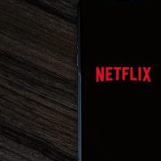 Filmul de pe Netflix care te va ține cu sufletul la gură de la început până la final. Este pe locul 1 în preferințele celor care urmăresc această platformă