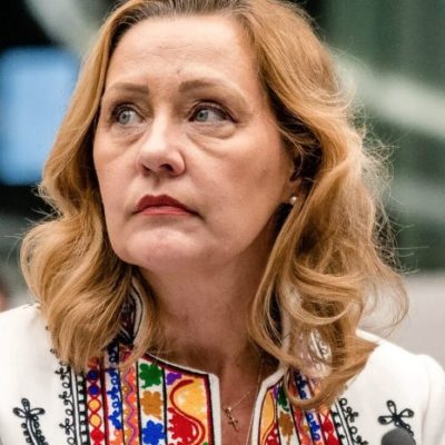 Este știrea momentului în România. Avem lista partidelor care o susțin pe Elena Lasconi în turul 2 al Alegerilor Prezidențiale. Lovitura grea pentru Călin Georgescu