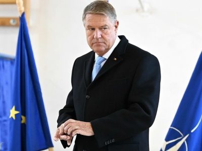 Klaus Iohannis și-a cerut iertare de la români: „Ştiu că am făcut greşeli, iar pe unii dintre dvs. v-am dezamăgit”