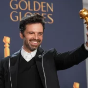 A plecat din Constanța când avea 8 ani, iar acum este vedetă la Hollywood. Povestea impresionantă a lui Sebastian Stan, primul român care a câștigat Globul de Aur