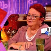 Horoscopul anului 2025. Celebrul astrolog Minerva a citit în stele: ”Viețile noastre se întorc cu 180°”. Care sunt previziunile ei