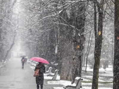 Prognoza meteo lunară. ANM schimbă foaia: după o săptămână de vreme caldă, temperaturile scad la normalul perioadei