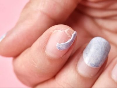 Motivul pentru care îți sare oja de pe unghii. Greșeala pe care o faci mereu fără să știi