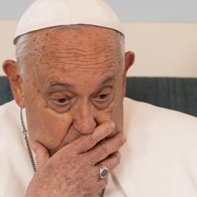 Medicii au făcut anunțul trist. Ce s-a întâmplat cu Papa Francisc la 5 zile după internare. Din păcate, e adevărat. S-a făcut succesiunea