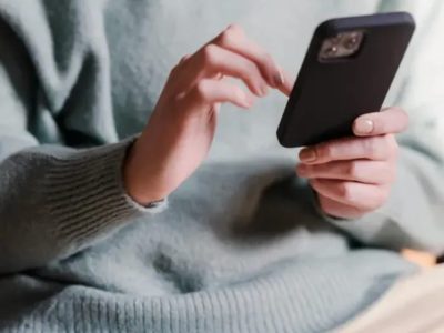 Cum să afli dacă telefonul tău înregistrează tot ce vorbești. Testul simplu care îți arată dacă ești spionat