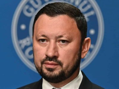 Este știrea momentului în România. Taxa de 1900 de lei pentru posesorii de mașini vechi, așa ceva...