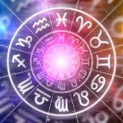 Zodiile din horoscop care își schimbă viața până de Paște 2025. Sunt protejate de Dumnezeu, primesc bani și au noroc în iubire