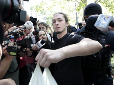 Abia acum a putut să vorbească. Iubita lui Rareș a spus totul. Ce s-a întâmplat, de fapt