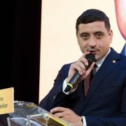 George Simion își dă demisia