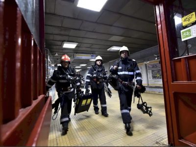 Incendiu la metrou. Două stații din subteran sunt evacuate. Anunțul ISU