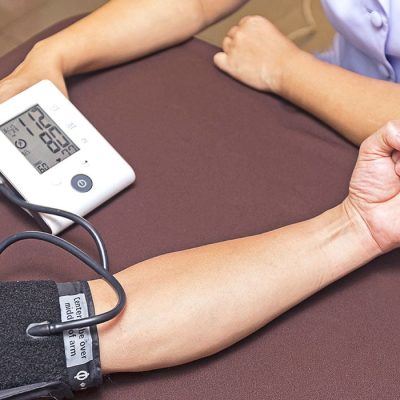 La ce tensiune poți face AVC – Află valorile normale și cele care te trimit urgent la medic