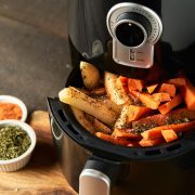 Cât de sănătoase sunt alimentele gătite la friteuza cu aer cald, de fapt. Abia acum s-a aflat
