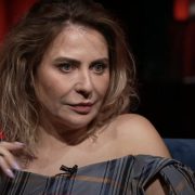 Nu se mai opresc violențele. Din păcate este vorba de Adina Buzatu