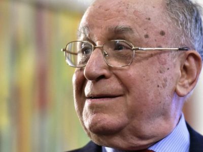 Ion Iliescu a intrat în stop cardiac. Anunțul medicilor