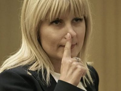 Decizie radicală luată de Elena Udrea. Până și familia ei este stupefiată