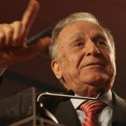 Ion Iliescu mătură pe jos cu Călin Georgescu