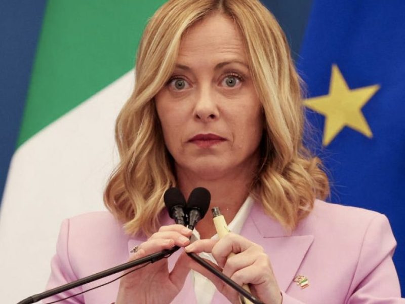Giorgia Meloni și-a dat foc la casă. A rămas în stradă „Am fugit doar cu un singur bagaj”