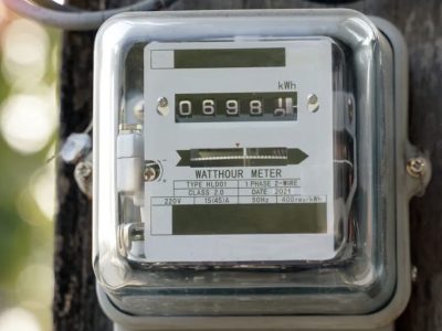 Cine sunt românii care vor primi carduri de energie în 2025. Anunțul făcut de ministrul Muncii