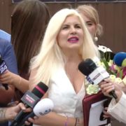 La asta nu se aștepta nimeni, nici măcar ea. Nu o să îți vină să crezi cine a sunat-o pe Elena Udrea la ieșirea din închisoare