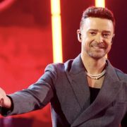 Doamne, ce rușine. Ce l-a pus Justin Timberlake să facă pe asistentul personal. Fițite, fițe dar chiar așa?