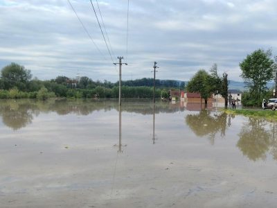 Avertisment de inundații majore. Lista localităților car ar putea fi afectate din 3 județe