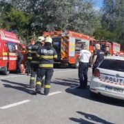 Accident îngrozitor între un microbuz plin de pasageri și un TIR. Planul Roșu este activat, se chinuie sa îi salveze