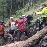 Salvamontiștii au fost solicitați să intervină de urgență. Mare le-a fost mirarea când au văzut peste ce au dat