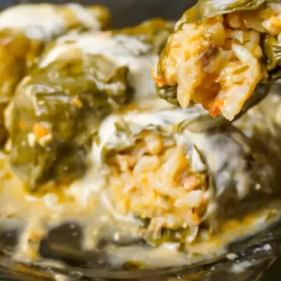 Sarmale delicioase după rețeta călugărilor de la Mănăstirea Putna. Ingredientul neobișnuit folosit pentru deliciul lăcașului de cult