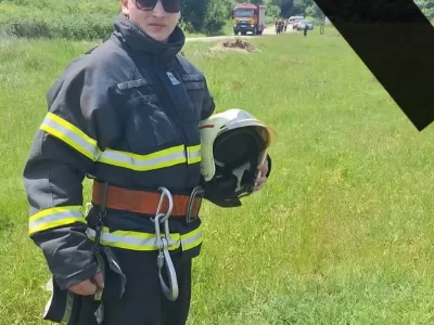 Cine e tânărul care a murit în tragicul accidentul dintre Lipova și Neudorf. Alex avea 22 de ani și era pompier voluntar