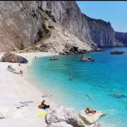 Insula secretă a Greciei, aproape de Corfu, de care puțină lume știe! Destinația fără turiști și agitație cu piesaje de vis, instagramabile