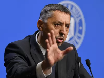 Decizia Ministrului Educației cu privire la începerea anului școlar. Este cutremur total în educație