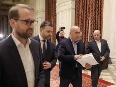 A ieșit la iveală adevărul. Ce s-au înțeles pe ascuns Dan, Bolojan și Fritz. Nici măcar membri de partid nu știau, e scandal mare