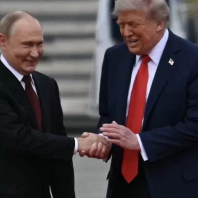 Decizia radicală luată de Donald Trump după discuția cu Putin. „Zelensky trebuie