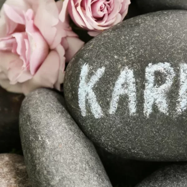 Horoscop Karmic 20-26 octombrie 2025. Două zodii trec prin momente grele, dar alte 4 sunt binecuvântate cu daruri nesperate