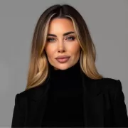 Din păcate este vorba de Oana Monea. Ispita supremă de la Insula Iubirii a ajuns de urgență la spital