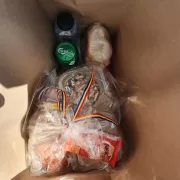 Ce conține pachetul de pomană de la înmormântarea lui Iliescu. Alimentele pe care le-au primit oficialii