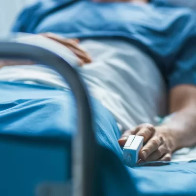 Celebra vedetă care a cântat la festivalul Mamaia a ajuns direct la spital. Din păcate este vorba despre...