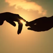 Din păcate și ei se despart. Motivul este șocant și nimeni nu ar fi crezut că după două decenii se mai poate întâmpla așa ceva