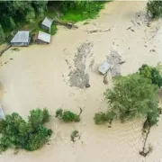 Apel IGSU către voluntarii care vin în sprijinul comunităților afectate de inundațiile din Suceava