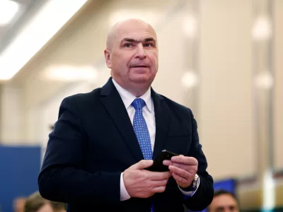 BREAKING Ilie Bolojan se află cu demisia pe masă înainte de decizia CCR privind reforma pensiilor speciale. Nicușor Dan s-a întâlnit, în secret, cu liderii Coaliției la Palatul Cotroceni