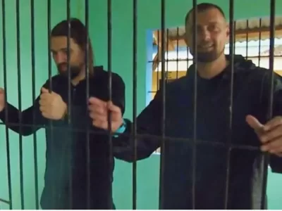 Dan Alexa şi Gabi Tamaş au fost luaţi cu duba poliţiei în Filipine. Primele reacţii ale protagoniştilor de la Asia Express