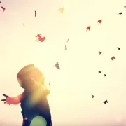 Aceste 3 zodii vor avea lumea la picioare până pe 8 septembrie. Intră sub protecție divină, totul le merge perfect