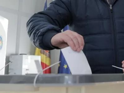 Ultimul sondaj înainte de Alegerile din Moldova. Este fără precedent ce se întâmplă