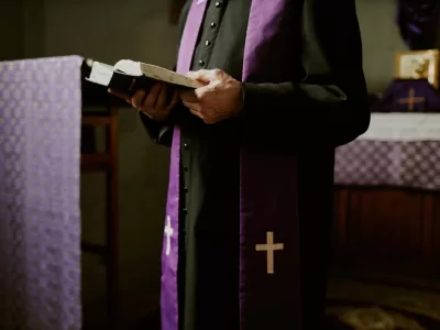 Știrea momentului! Este șocant ce făcea acest pastor american într-un centru de copii din România. Ți se face pielea de găină