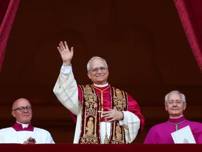 Papa Leon a luat decizia fără precedent. Totul de schimbă și implică toată averea Vaticanului