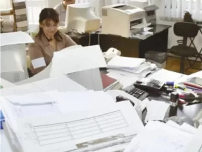 Câți bugetari au plecat acasă de la instalarea guvernului Bolojan. Cât și cum va continua ”cura de slăbire” a statului
