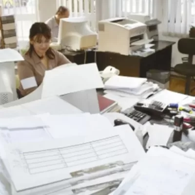 Câți bugetari au plecat acasă de la instalarea guvernului Bolojan. Cât și cum va continua ”cura de slăbire” a statului