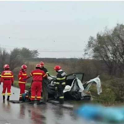 Accident grav pe un drum intens circulat. Sunt persoane decedate